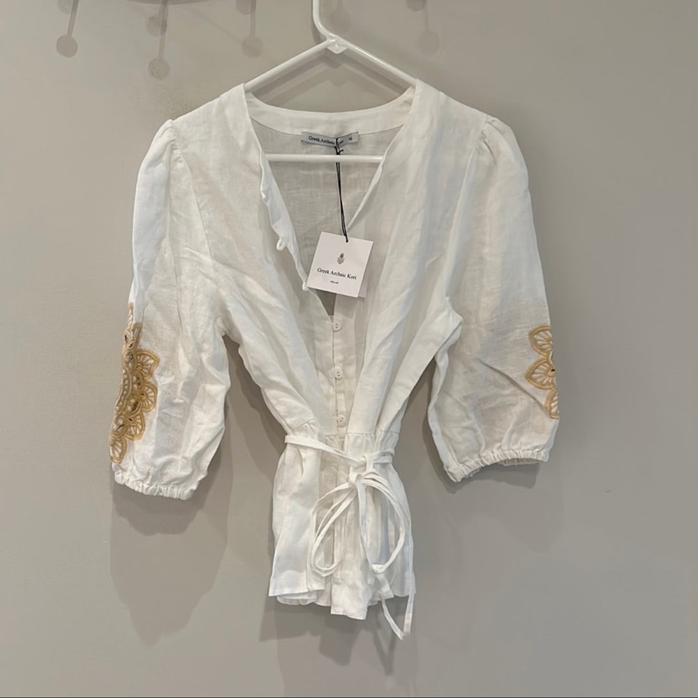 Greek Archaic Kori Charcoal White/Cream Top